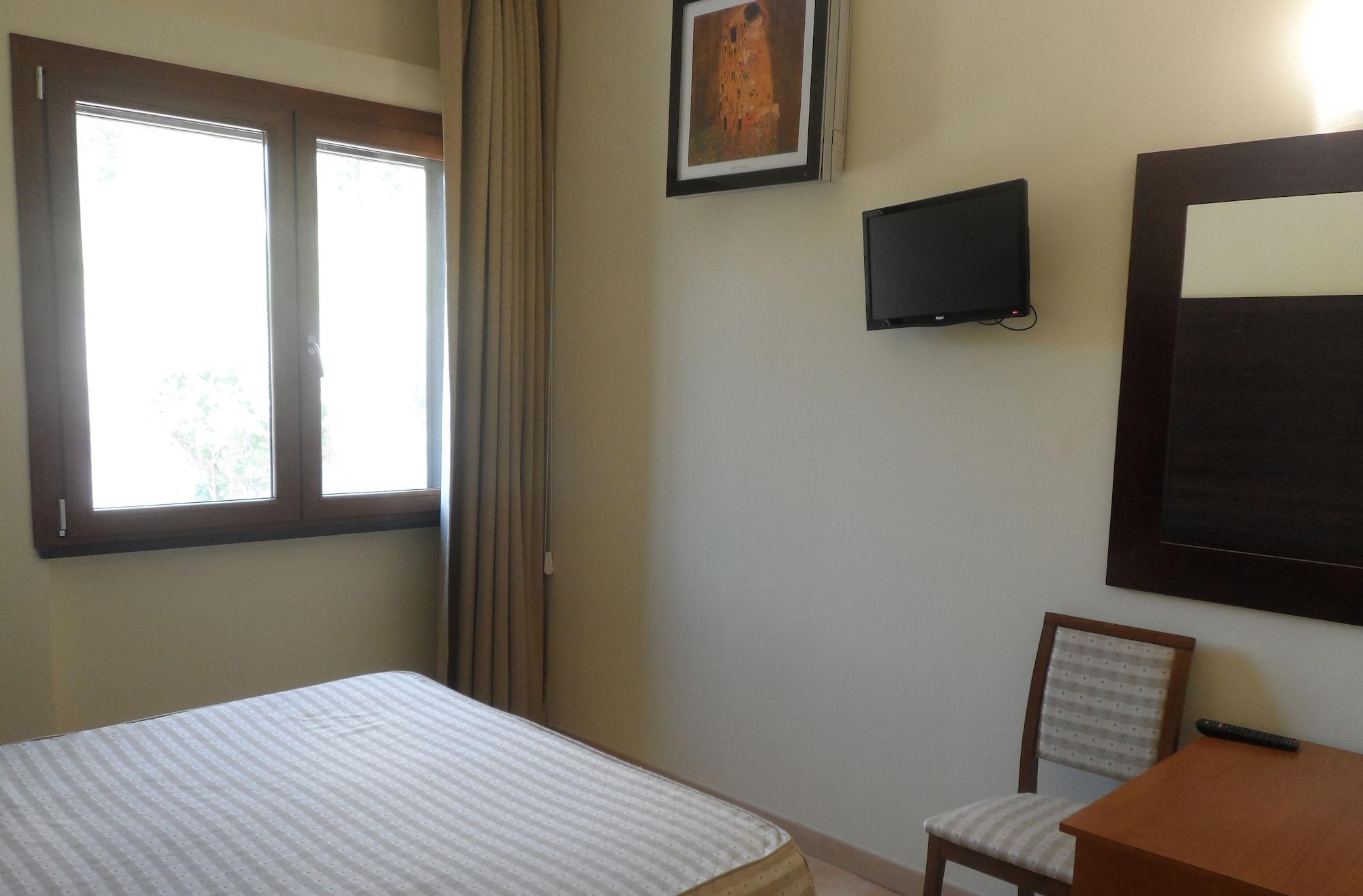 Hotel Diecimare Cava deʼ Tirreni Exteriör bild