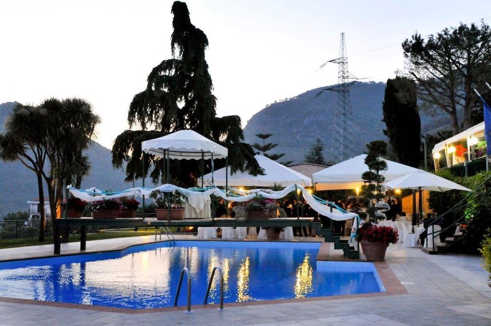 Hotel Diecimare Cava deʼ Tirreni Exteriör bild