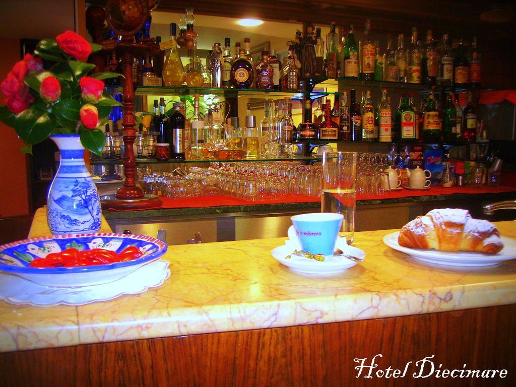 Hotel Diecimare Cava deʼ Tirreni Exteriör bild
