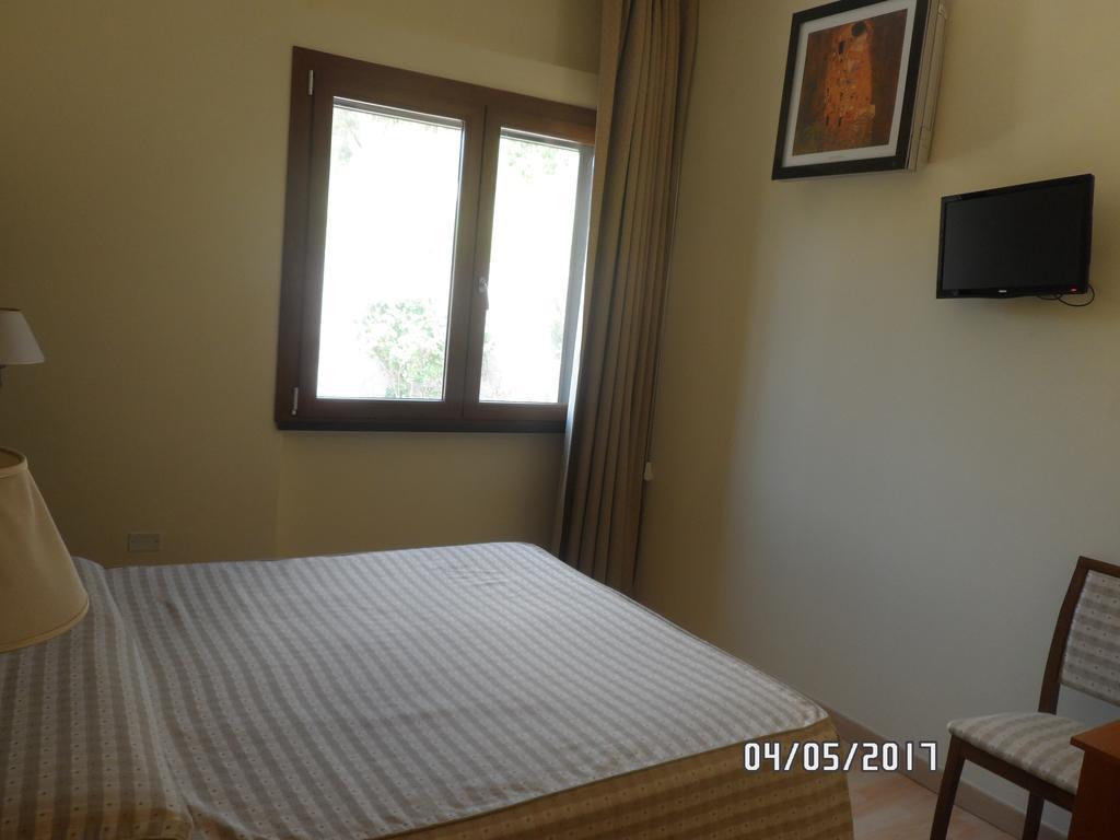 Hotel Diecimare Cava deʼ Tirreni Exteriör bild